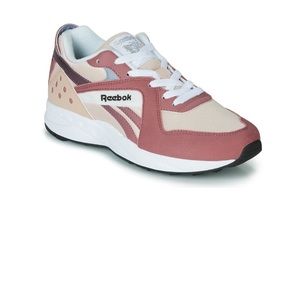 ⚡️Flash Sale ⚡️ Reebok Running Shoes